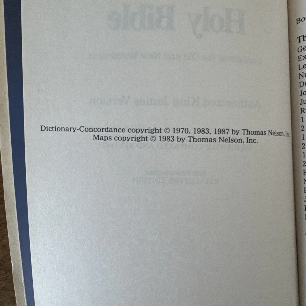 Thomas Nelson KJV Holy Bible Vintage 1983 White Red Letter